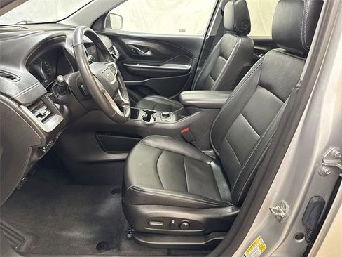 Certified 2022 GMC Terrain SLT w/ Infotainment Package II image 10