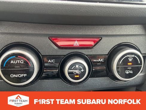 Used 2021 Subaru Crosstrek 2.0i Premium w/ Moonroof Package image 17