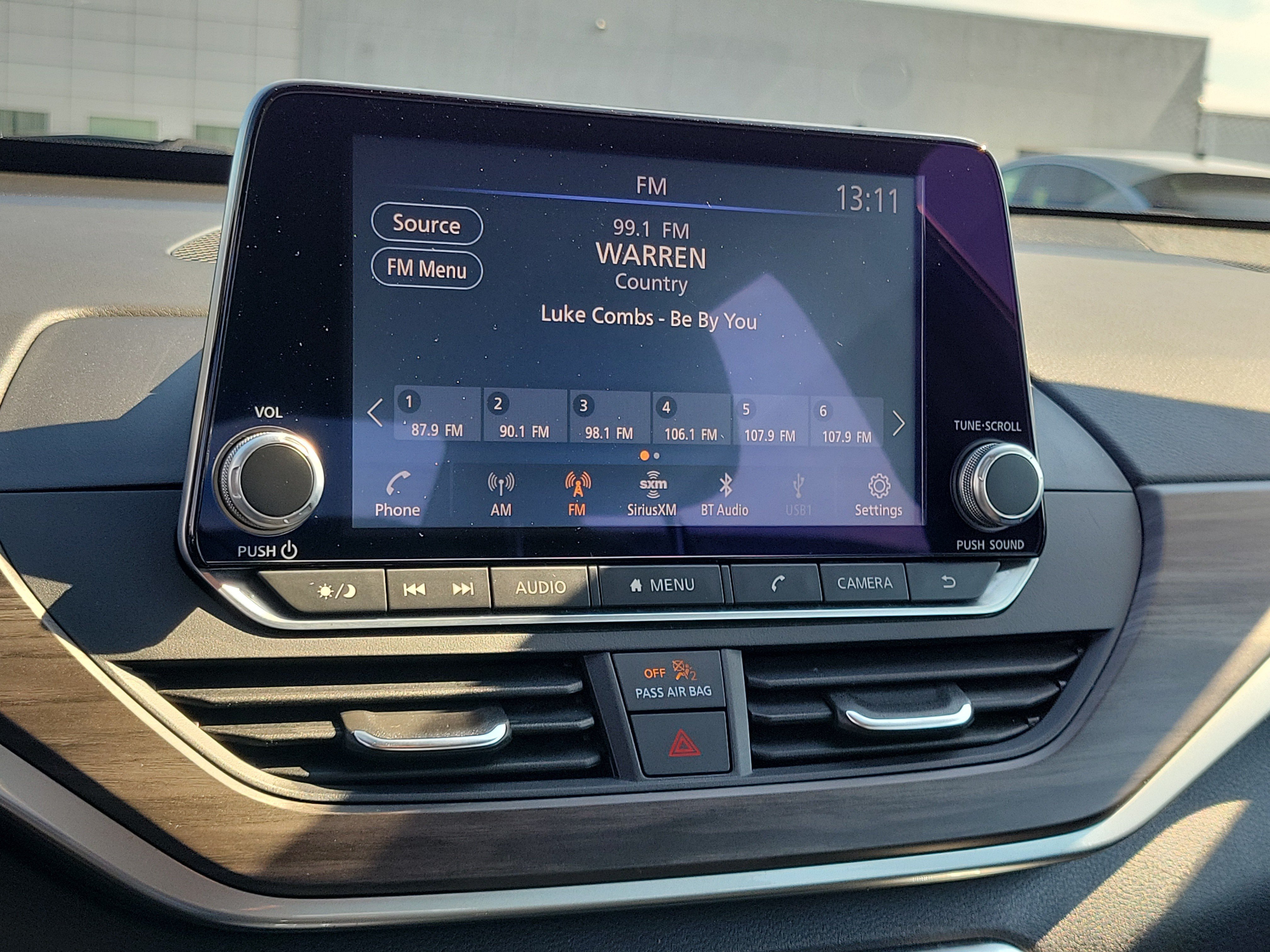 Certified 2025 Nissan Altima 2.5 SV FWD image 26
