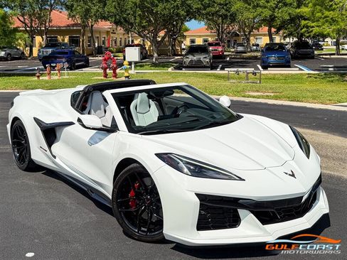 Used 2025 Chevrolet Corvette Z06 RWD image 72