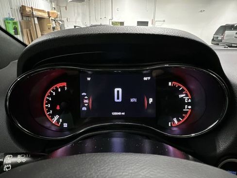 Used 2017 Dodge Durango R/T w/ Trailer Tow Group IV AWD/4WD image 14