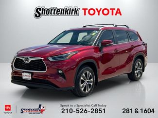 Used 2026 Toyota Highlander XLE AWD/4WD video 1