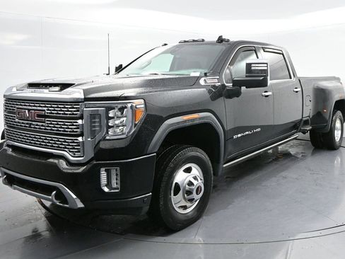Used 2021 GMC Sierra 3500 Denali w/ Denali Ultimate Package image 3