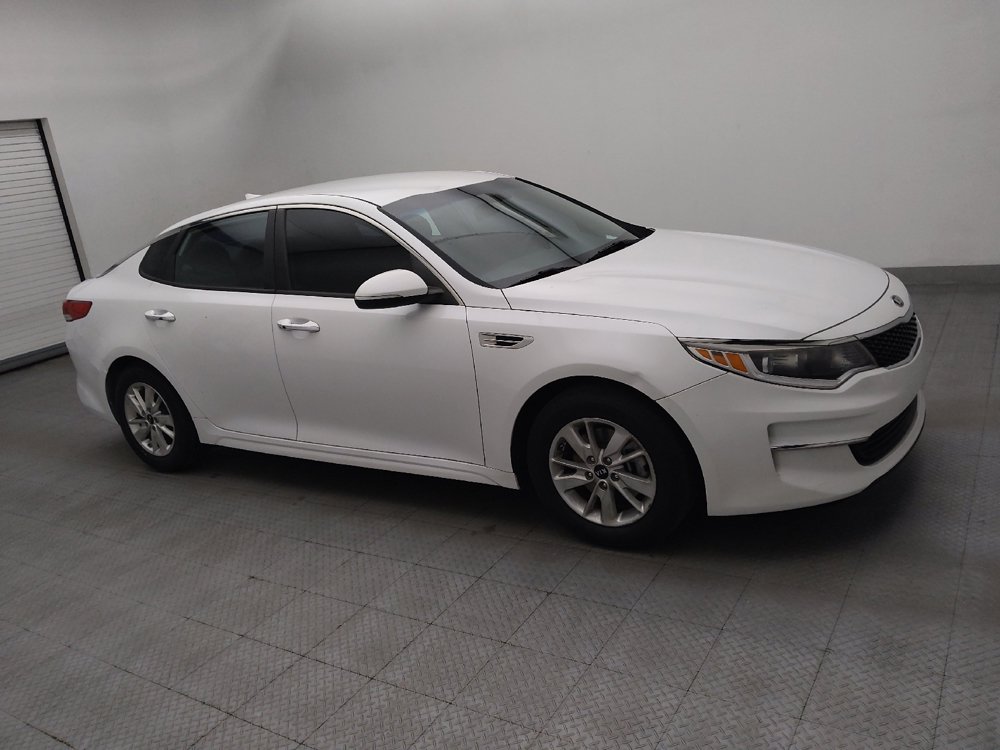 Used 2018 Kia Optima LX FWD image 11