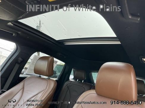 Used 2023 Lincoln Nautilus Reserve AWD/4WD image 23