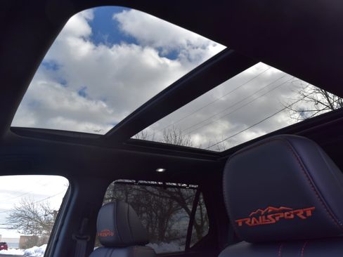 New 2025 Honda Pilot TrailSport image 15