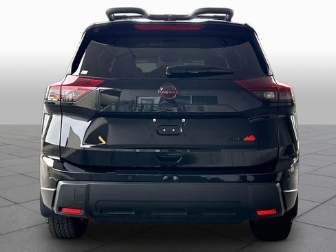Used 2025 Nissan Rogue SV AWD/4WD image 5