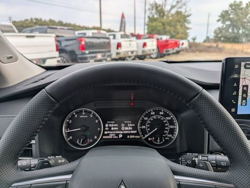 New 2026 Mitsubishi Outlander SE FWD image 30