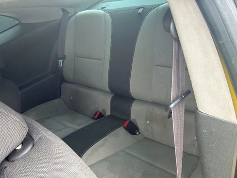 Used 2015 Chevrolet Camaro LT RWD image 17