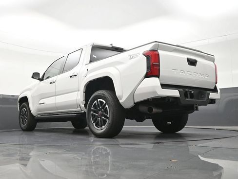 Used 2024 Toyota Tacoma TRD Sport RWD image 26