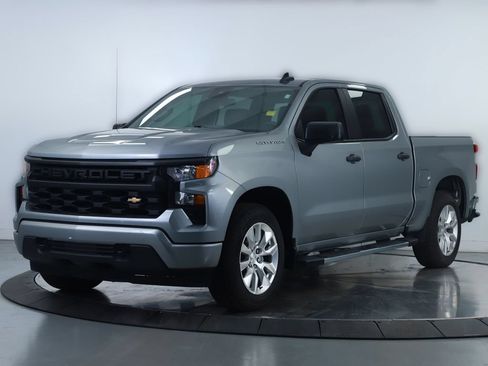 Used 2024 Chevrolet Silverado 1500 Custom RWD image 8