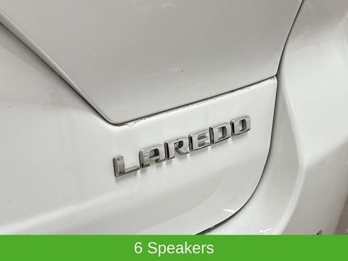 Used 2023 Jeep Grand Cherokee Laredo image 4