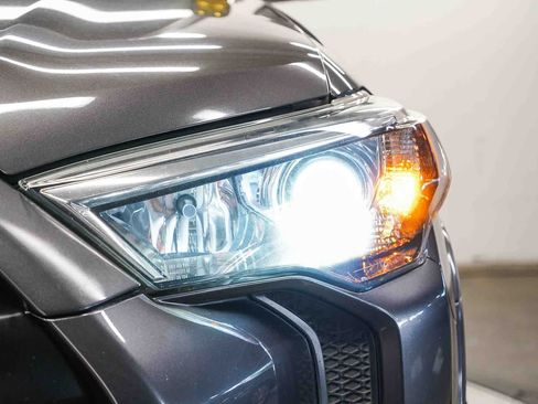 Used 2020 Toyota 4Runner TRD Pro AWD/4WD image 7