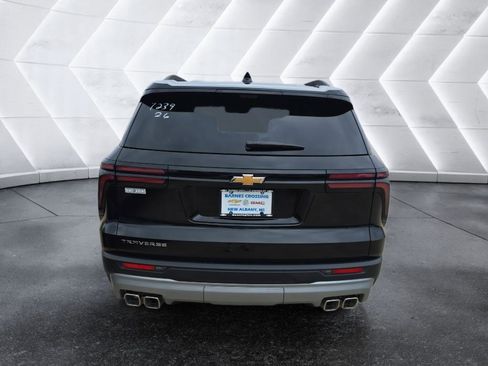 New 2026 Chevrolet Traverse LT w/ Enhanced Driving Package FWD image 6