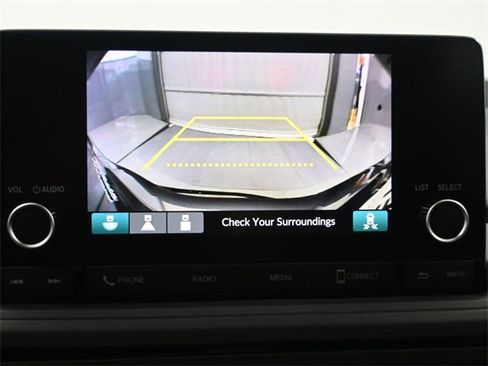 Used 2025 Honda Accord SE image 32