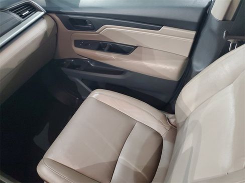 Used 2018 Honda Odyssey EX-L image 12