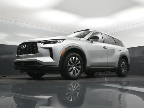 Certified 2023 INFINITI QX60 Pure FWD image 39
