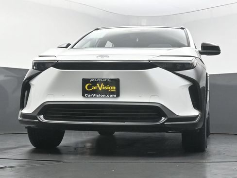 Used 2023 Toyota bZ4X AWD image 48