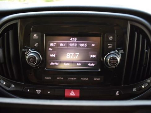 Used 2021 RAM ProMaster City Tradesman FWD image 11