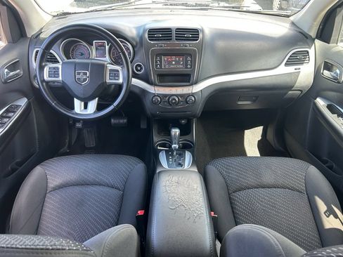 Used 2018 Dodge Journey SXT w/ Connectivity Group FWD image 29