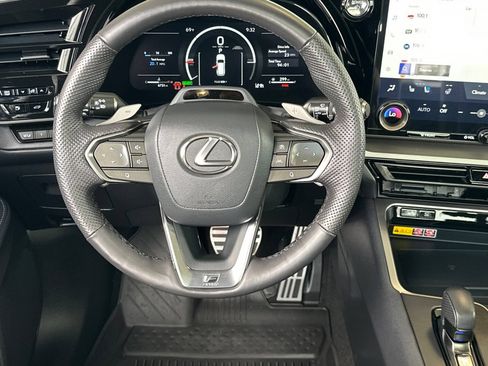 Used 2026 Lexus TX 500h AWD w/ Technology Package image 11