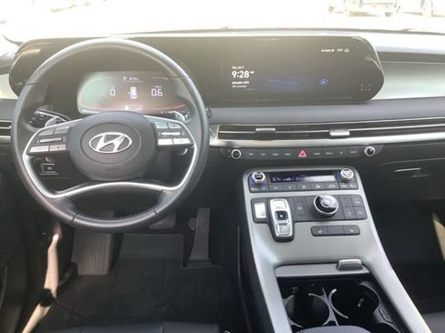Used 2024 Hyundai Palisade SEL FWD image 11