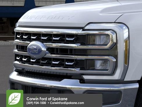 New 2026 Ford F250 Lariat w/ Chrome Package image 17
