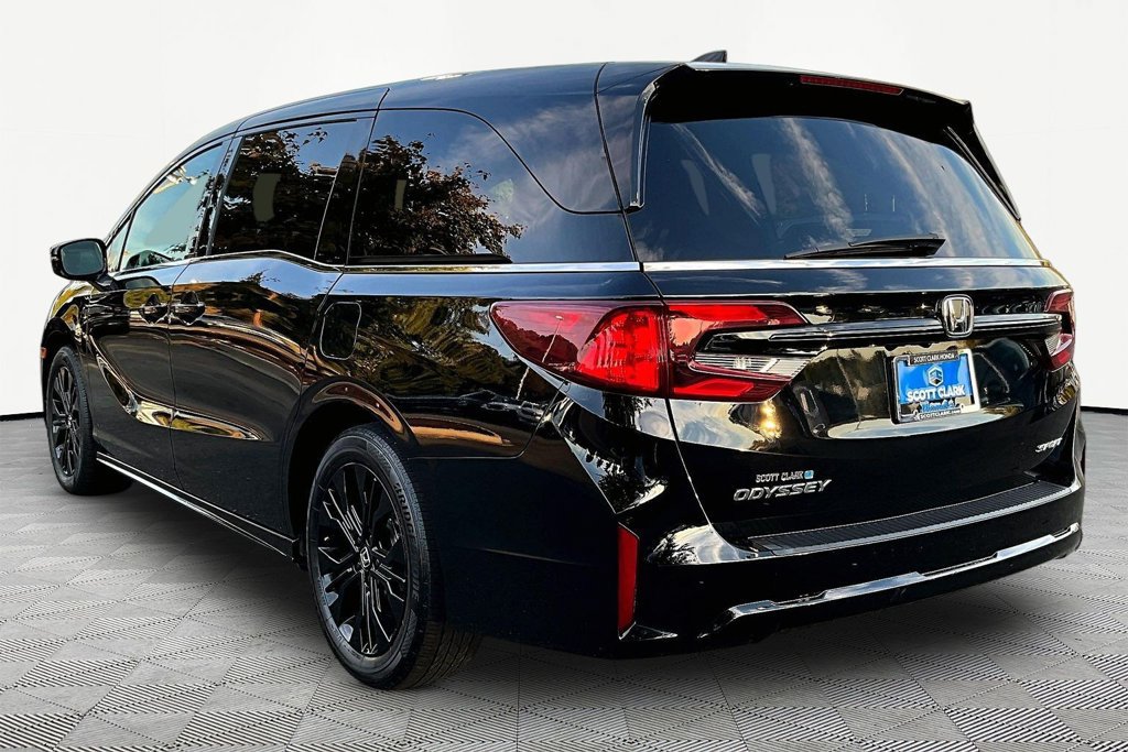 Used 2025 Honda Odyssey Sport-L image 5