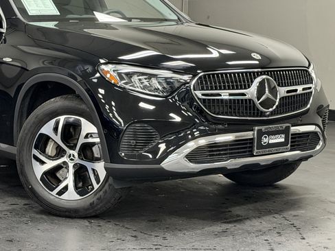 Certified 2025 Mercedes-Benz GLC 350e 4MATIC image 3