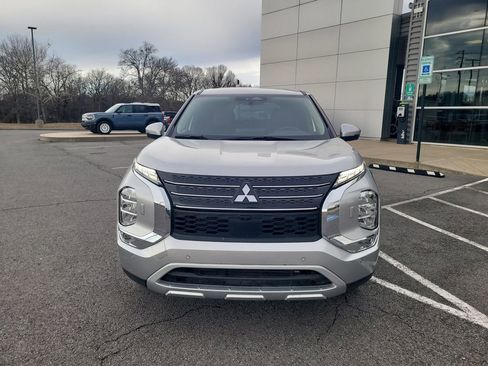Used 2024 Mitsubishi Outlander AWD image 8