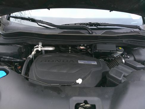 Used 2018 Honda Pilot Touring image 47