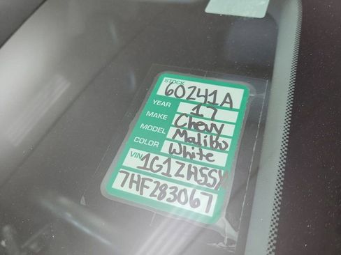 Certified 2017 Chevrolet Malibu Premier w/ Premier Sun and Wheel Package image 24