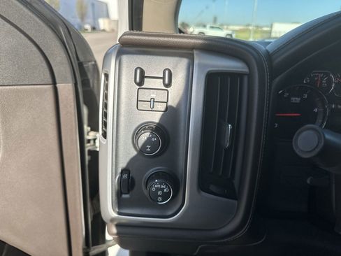 Used 2016 GMC Sierra 3500 SLT w/ Duramax Plus Package image 17