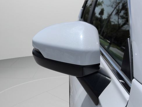 Used 2024 Honda CR-V EX-L image 13