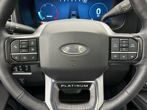 Used 2025 Ford F250 Platinum image 26
