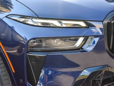 Used 2023 BMW X7 M60i w/ Executive Package image 8