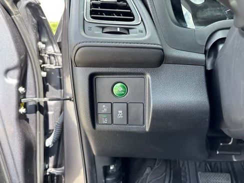 Used 2021 Honda HR-V EX-L image 10