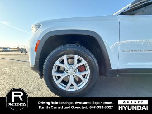 Used 2022 Jeep Grand Cherokee L Limited image 11