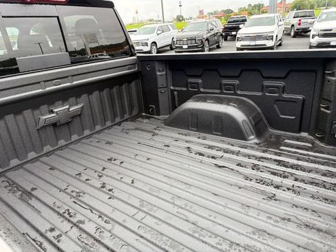 New 2026 Chevrolet Silverado 1500 ZR2 AWD/4WD image 33