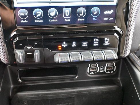 Used 2020 RAM 1500 Limited AWD/4WD image 29