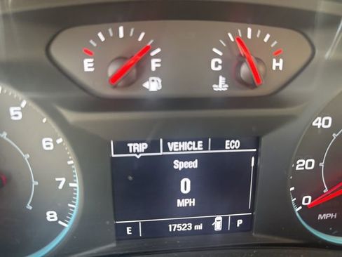 Used 2023 Chevrolet Equinox LS image 4