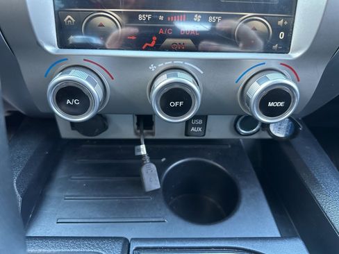 Used 2019 Toyota Tundra SR5 image 73