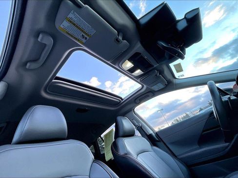 Used 2024 Subaru Crosstrek 2.5i Limited image 18