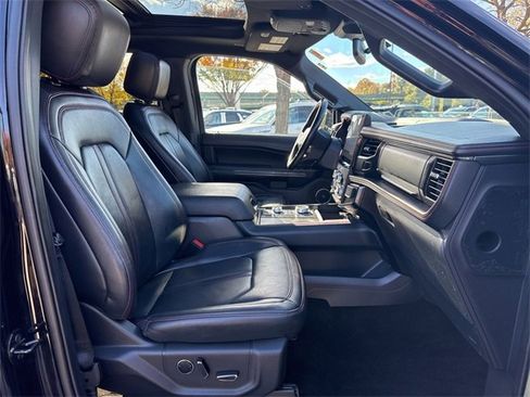 Used 2023 Ford Expedition Max Limited image 35