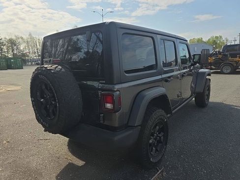 Used 2022 Jeep Wrangler Unlimited Sport image 3