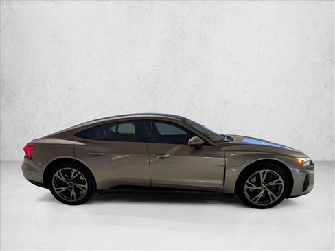 Used 2024 Audi e-tron GT Premium Plus image 4