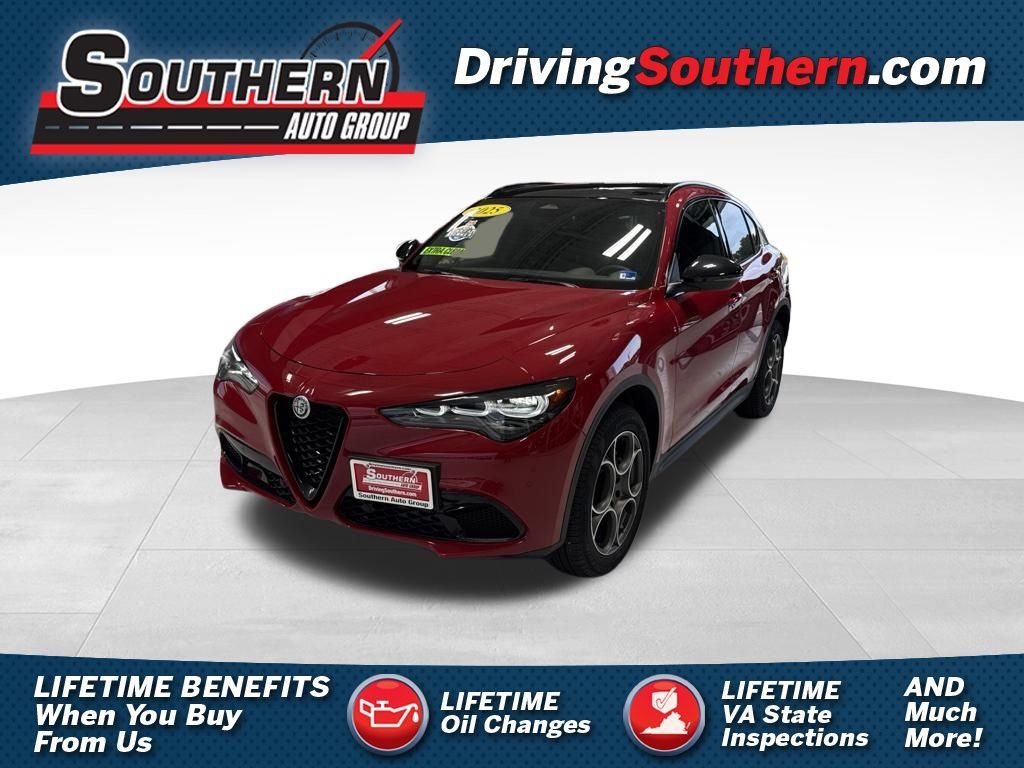 Used 2025 Alfa Romeo Stelvio Sprint w/ Convenience Package AWD/4WD 360° Tour