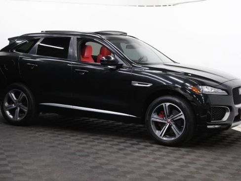 Used 2017 Jaguar F-PACE S image 1