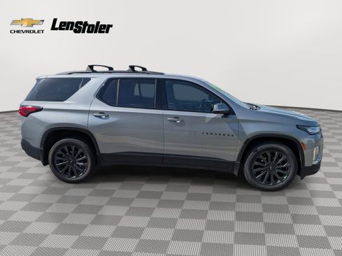 Used 2023 Chevrolet Traverse RS w/ LPO, Cargo Package image 5