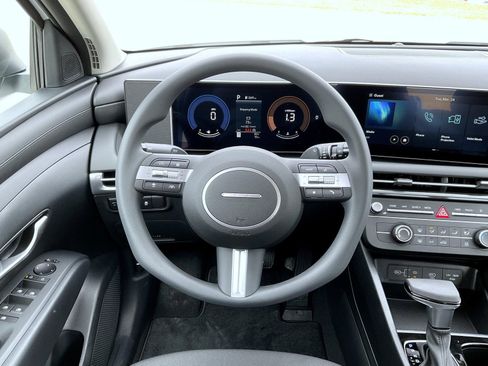 New 2026 Hyundai Tucson SE AWD/4WD image 11